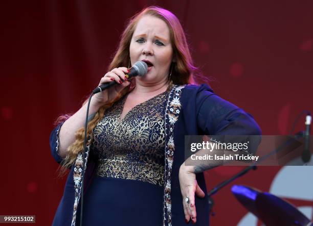 Layla Singer 74 Layla Zoe Photos & High Res Pictures - Getty Images