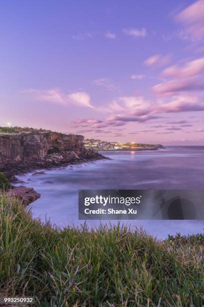 coogee beach - coogee beach stock pictures, royalty-free photos & images