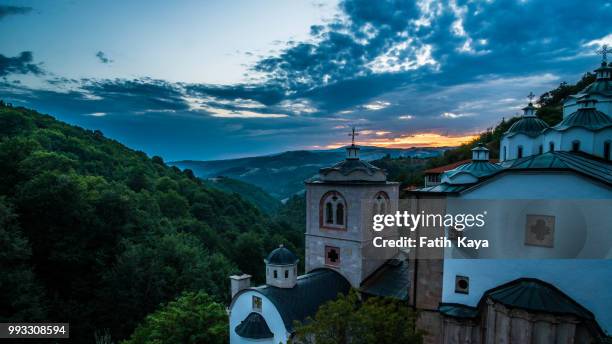 macedonian monastry - last light of the day - fatih kaya stockfoto's en -beelden