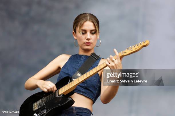 Wolf Alice band singer's Ellie Rowsell performs on stage with her band during Arras' Main Square festival day 2 on July 7, 2018 in Arras, France.