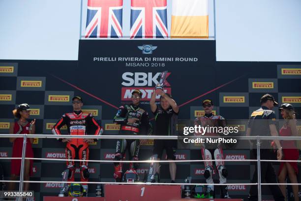 Jonathan Rea GBR Kawasaki ZX-10RR Kawasaki Racing Team WorldSBK- \7 Chaz Davies GBR Ducati Panigale R Aruba.it Racing - Ducati-\50 Eugene Laverty IRL...