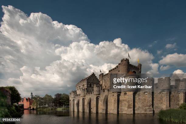 old castle " gravensteen " at ghent, flanders, belgium - east flanders stock pictures, royalty-free photos & images