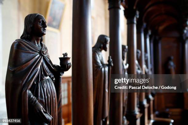 saint-jacques church.  apostles. statues.  sallanches. france. - sallanches stockfoto's en -beelden