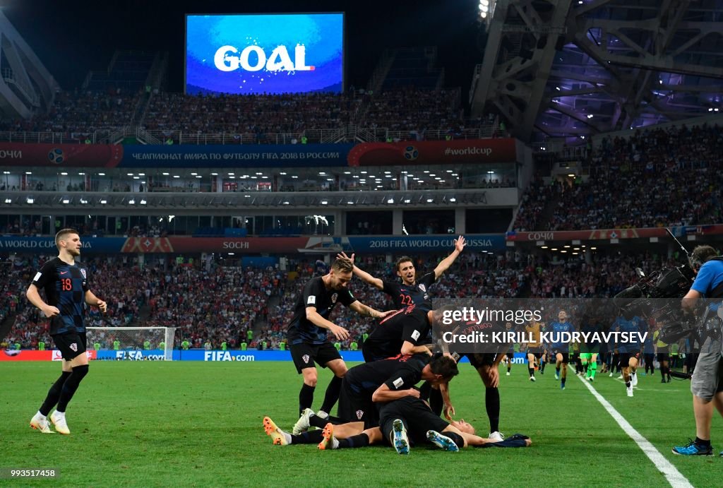 TOPSHOT-FBL-WC-2018-MATCH59-RUS-CRO