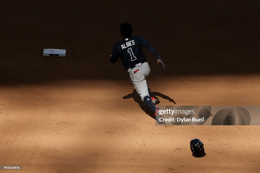 Atlanta Braves v Milwaukee Brewers