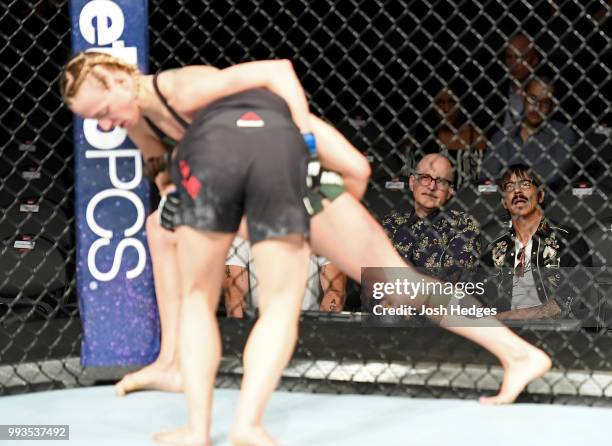 Anthony Kiedis watches Emily Whitmire and Jamie Moyle in their women's strawweight fight during the UFC 226 event inside T-Mobile Arena on July 7,...