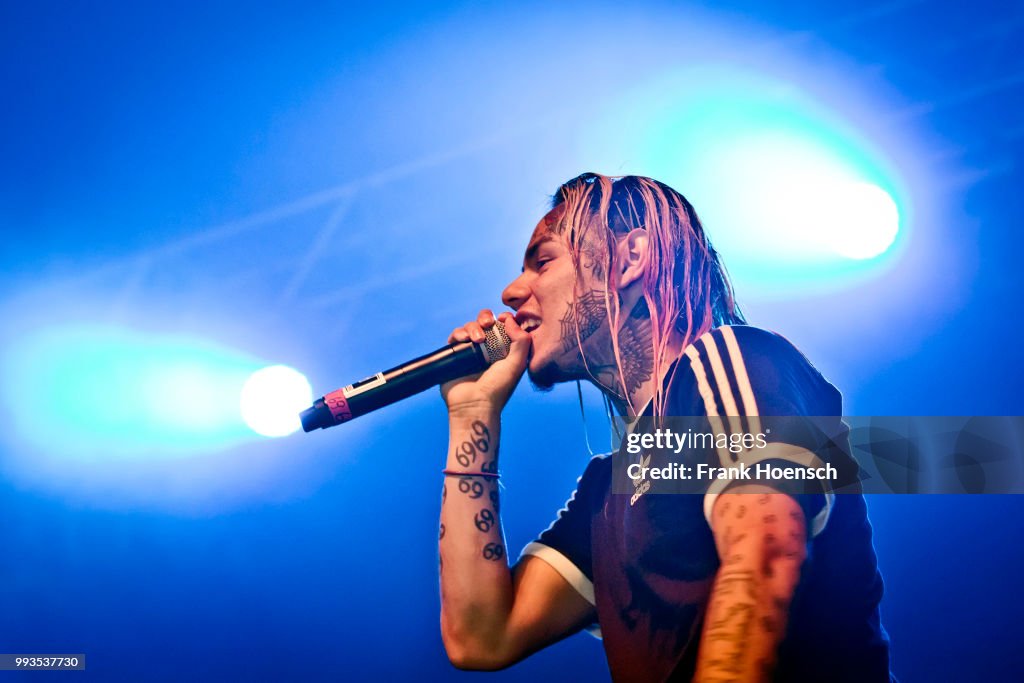 Tekashi 6ix9ine Performs In Berlin