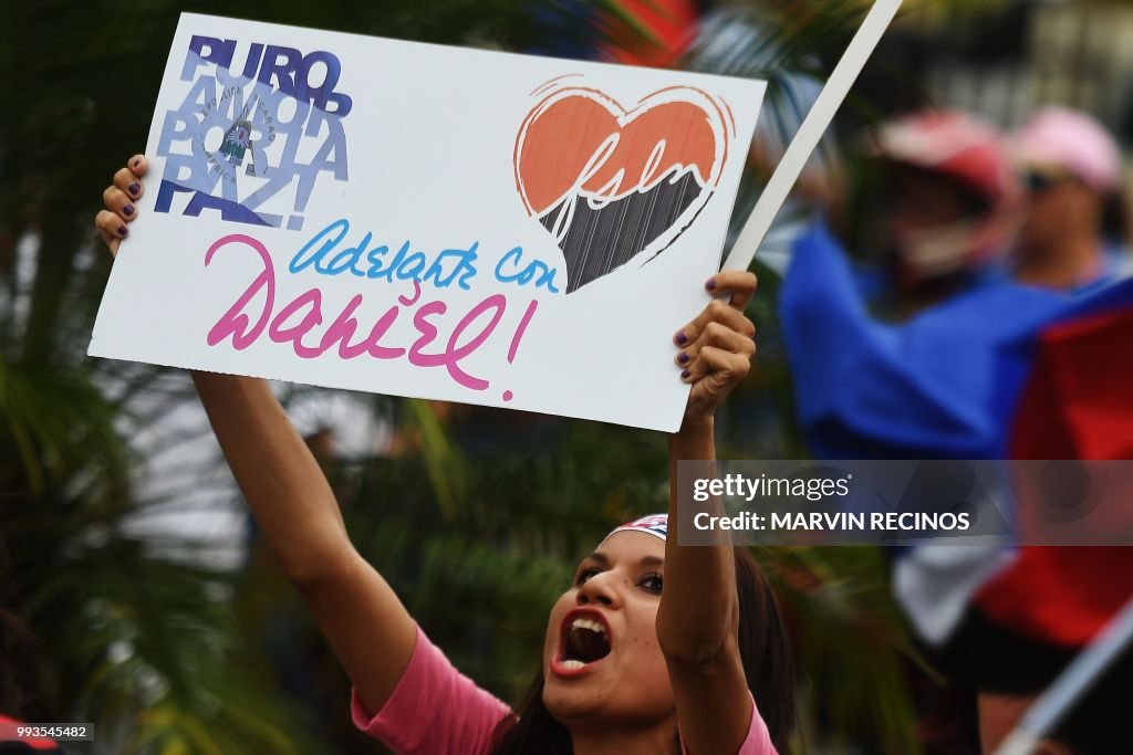 NICARAGUA-UNREST-ORTEGA-MARCH-SUPPORTERS