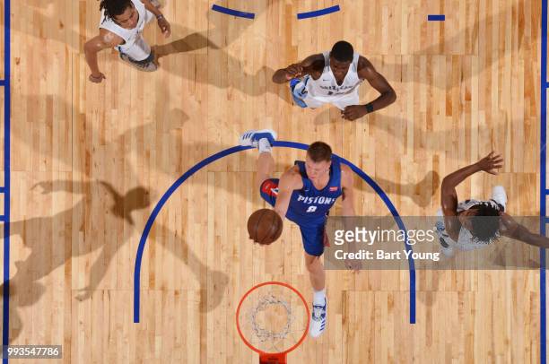 Henry Ellenson of the Detroit Pistons goes to the basket against the Memphis Grizzlies during the 2018 Las Vegas Summer League on July 7, 2018 at the...