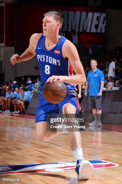 Henry Ellenson of the Detroit Pistons handles the ball against the Memphis Grizzlies during the 2018 Las Vegas Summer League on July 7, 2018 at the...