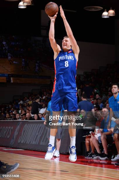 Henry Ellenson of the Detroit Pistons shoots the ball against the Memphis Grizzlies during the 2018 Las Vegas Summer League on July 7, 2018 at the...