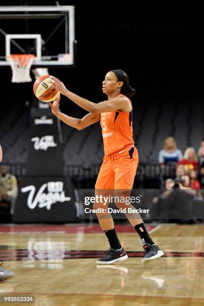 Jasmine Thomas of the Connecticut Sun passes the ball against the Las Vegas Aces on July 7, 2018 at the Mandalay Bay Events Center in Las Vegas,...