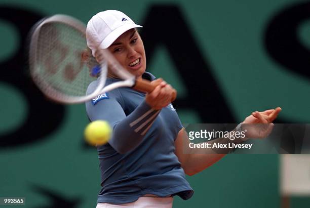 Martina Hingis of Switzerland returns in her Semi final match against Jennifer Capriati of the USA during the French Open Tennis at Roland Garros,...