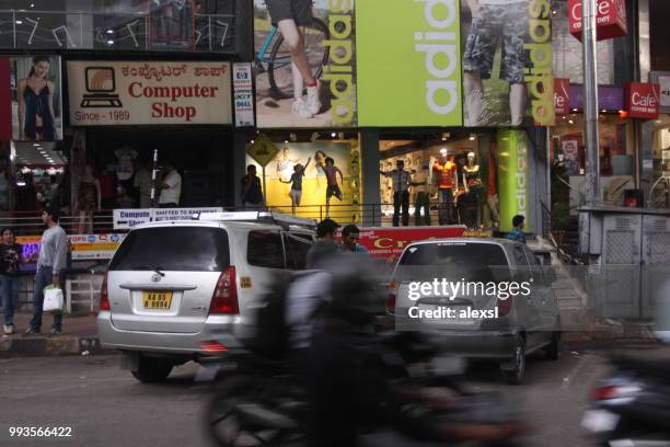 india bangalore city street traffic jam rush hour - alexsl stock pictures, royalty-free photos & images