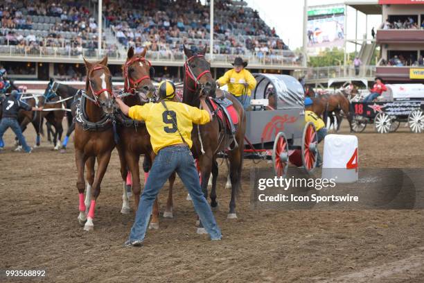 Chuck Ward Racing Chuckwagon Race Photos and Premium High Res Pictures - Getty Images