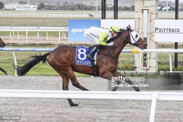 El Don ridden by Fred Kersley wins the Christmas In July - Winter Challenge Synthetic Stayers Series Heat 3 at Racing.com Park Synthetic Racecourse...