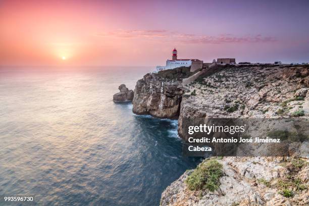 sunset at cape st. vincent - cabeza stock pictures, royalty-free photos & images