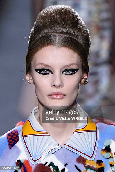 A model walks the runway during the Fendi Couture Haute Couture Fall ...