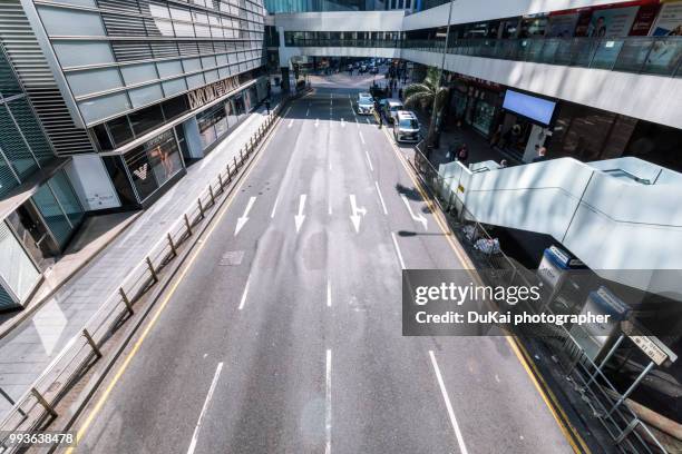 hong kong central road - dukai stockfoto's en -beelden