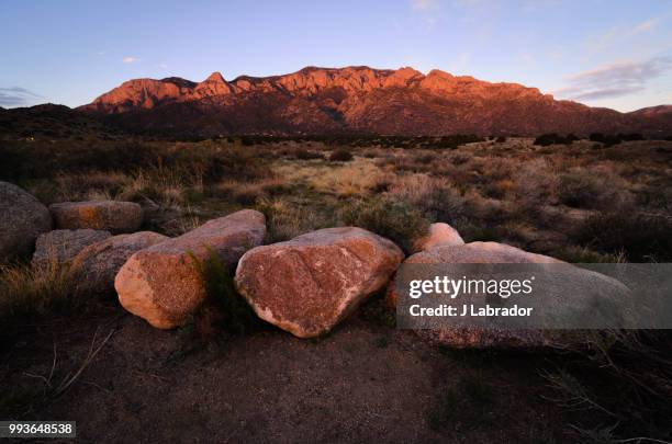 sandia - sandia mountains fotografías e imágenes de stock