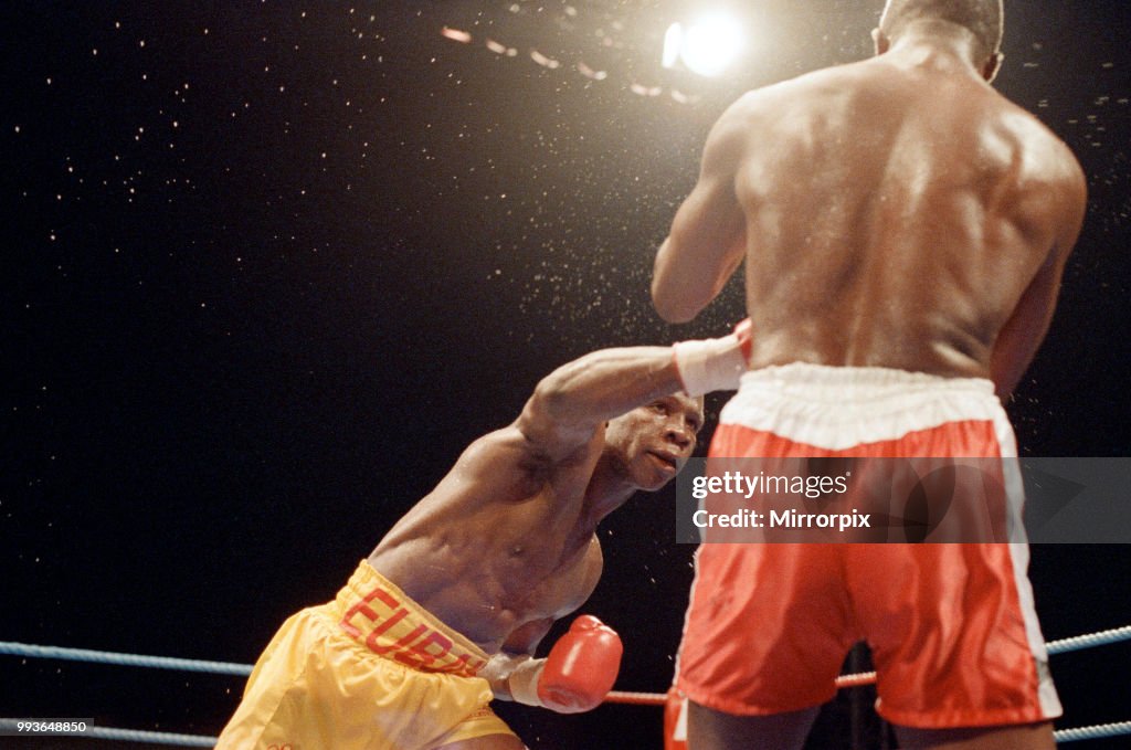 Chris Eubank defends his WBO belt against Ron Essett 1992