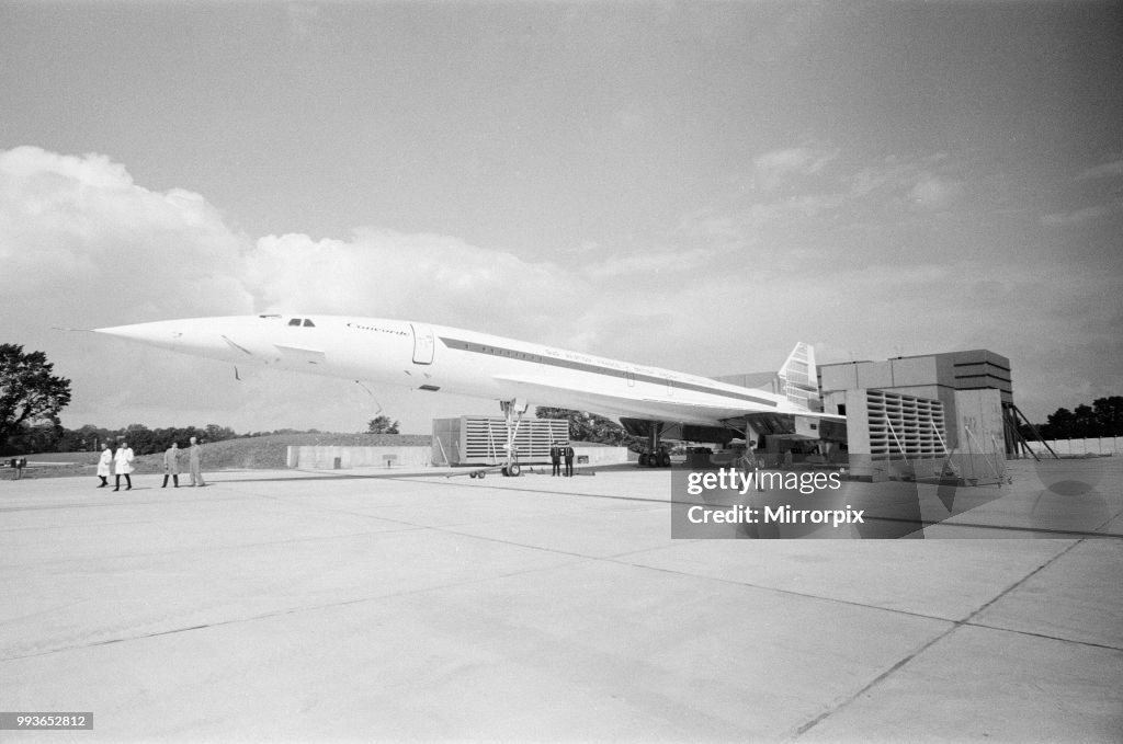 Concorde First Prototype Concorde prototype 002 makes its first official public appearance in ...