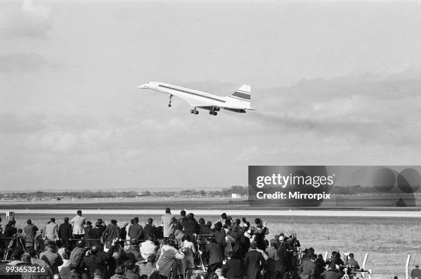 Concorde First Prototype 261 Prototype Concorde Stock Photos, High-Res Pictures, and Images ...