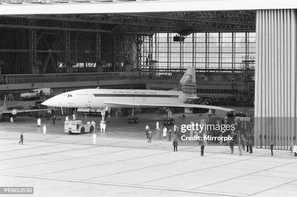 Concorde First Prototype 98 Concorde 002 Prototype Stock Photos, High-Res Pictures, and Images ...