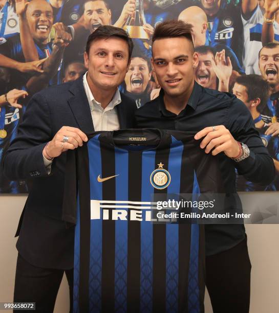 The new signing of FC Internazionale Milano Lautaro Javier Martinez poses with Vice President of FC Internazionale Milano Javier Zanetti at FC...