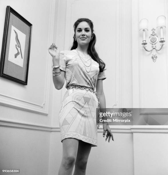 Linda Harrison, american actress in the UK to attend the Royal Film Performance of The Prime of Miss Jean Brodie , pictured at hotel in London,...
