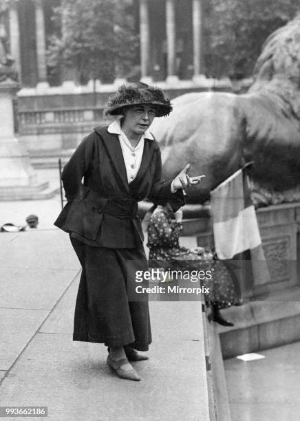 Norah Dacre Fox, General Secretary of the Women's Social and Political Union speaking in aid of the War Effort in Trafalgar Square, London, Friday...