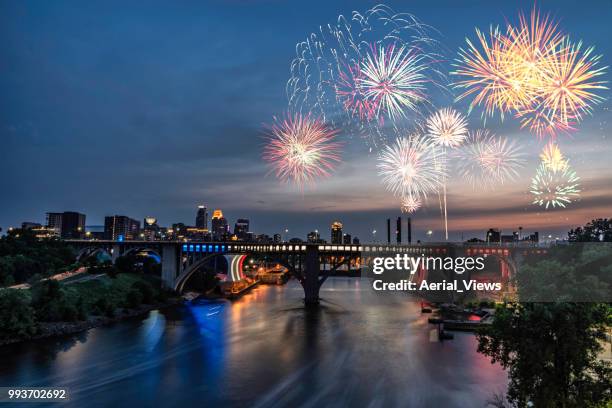 minneapolis - fireworks for the 4th of july - 2018 - minnesota skyline stock pictures, royalty-free photos & images