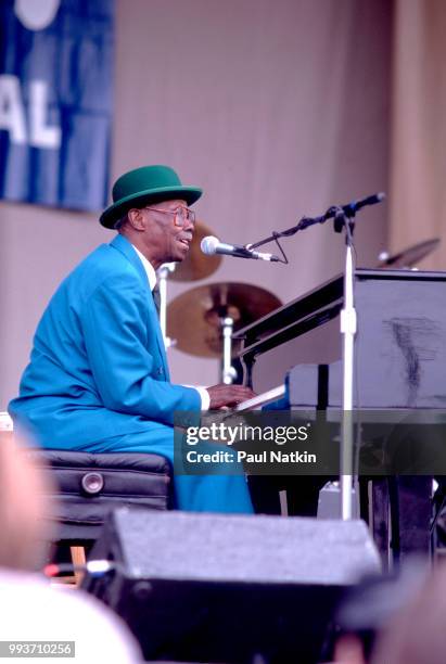 Joe Willie 'Pinetop' Perkins performs on stage at the Petrillo Bandshell in Chicago, Illinois, June 8, 1998.