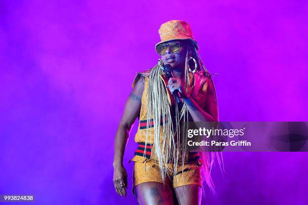 Mary J. Blige performs onstage during the 2018 Essence Festival -Day 2 at Louisiana Superdome on July 7, 2018 in New Orleans, Louisiana.