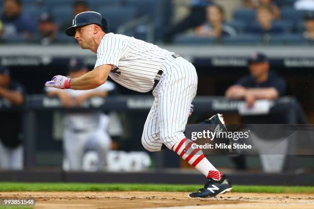 Brett Gardner of the New York Yankees in action against the Atlanta Braves at Yankee Stadium on July 3, 2018 in the Bronx borough of New York City....