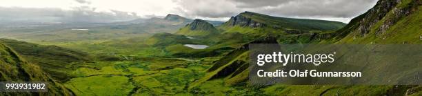 quiraing massif - quiraing stock pictures, royalty-free photos & images