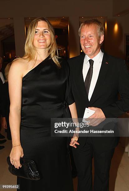 Presenter Johannes Baptist Kerner arrives with his wife Britta Kerner for the Goldene Sportpyramide Award at the Adlon Hotel on May 14, 2010 in...