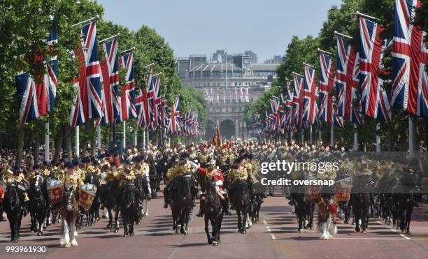 banda de guardas horseguards londres - household cavalry - fotografias e filmes do acervo