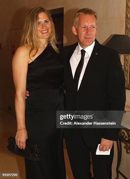 Presenter Johannes Baptist Kerner arrives with his wife Britta Kerner for the Goldene Sportpyramide Award at the Adlon Hotel on May 14, 2010 in...