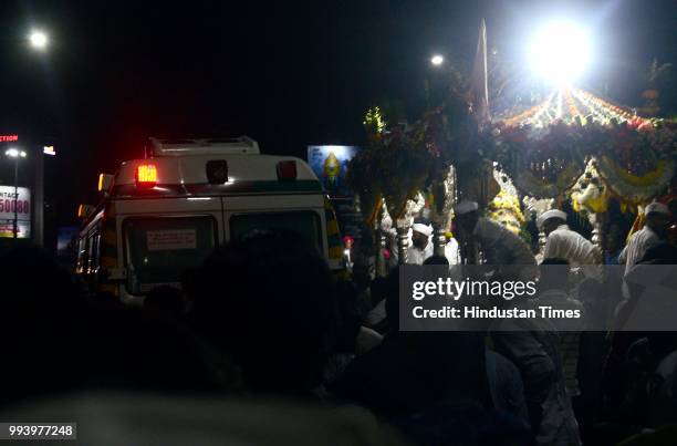 Palkhi of Saint Dnyaneshwar arrived on Sambhaji bridge during annual pilgrimage from Alandi towards Pandharpur to celebrate Ashadhi Ekadashi as they...