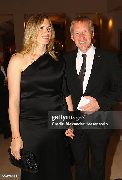 Presenter Johannes Baptist Kerner arrives with his wife Britta Kerner for the Goldene Sportpyramide Award at the Adlon Hotel on May 14, 2010 in...