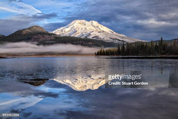 dawn at sparks lake - sparks lake stock pictures, royalty-free photos & images