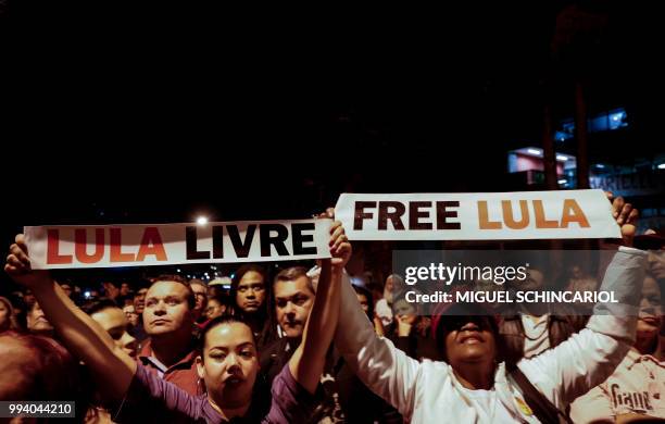 Supporters of former Brazilian President Luiz Inacio Lula da Silva -in jail since April for corruption- demonstrate demanding his release in Sao...