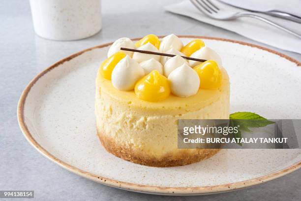 lemon cheesecake - sweet pie stock pictures, royalty-free photos & images