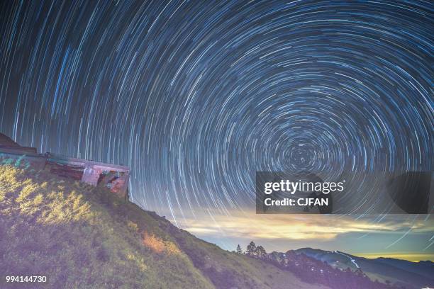 sunset with azaleas on the mt. hehuan - nantou county stock-fotos und bilder