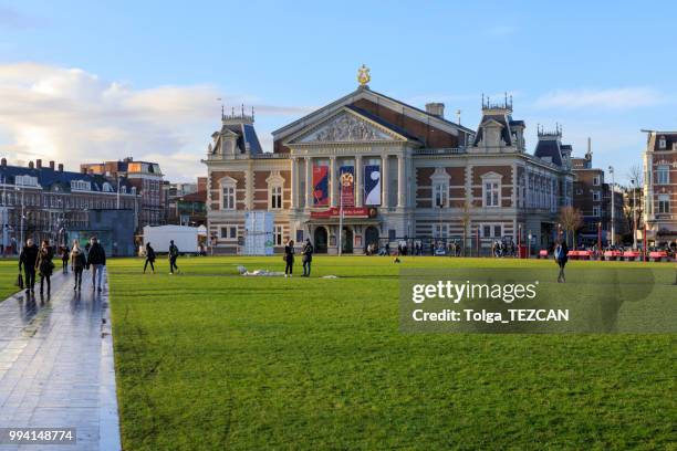 das royal concertgebouw, konzertsaal in amsterdam, niederlande - concertgebouw stock-fotos und bilder