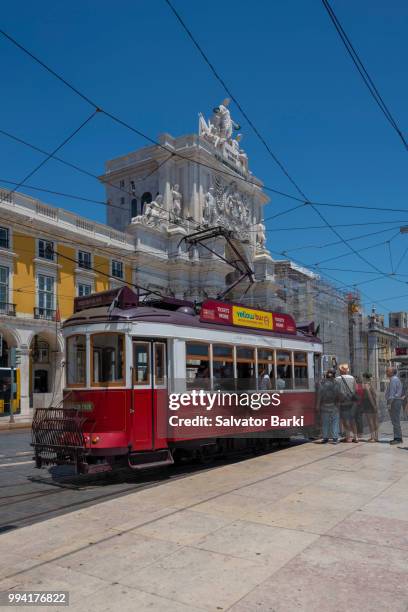 praça de comerçio, lisbon, portugal - praça stock-fotos und bilder