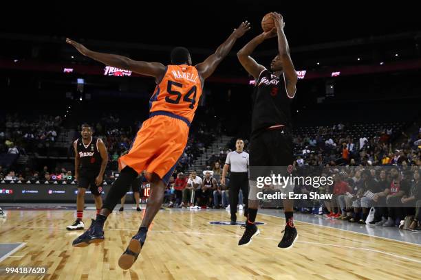Al Harrington of Trilogy takes a shot against Jason Maxiell of 3's Company during week three of the BIG3 three on three basketball league game at...