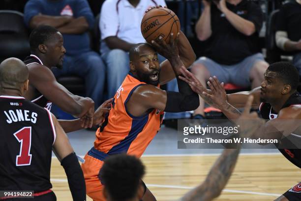 Baron Davis of 3's Company controls the ball against Trilogy during week three of the BIG3 three on three basketball league game at ORACLE Arena on...