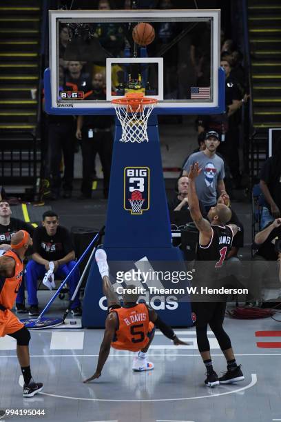 Baron Davis of 3's Company throws up a shot against Trilogy during week three of the BIG3 three on three basketball league game at ORACLE Arena on...